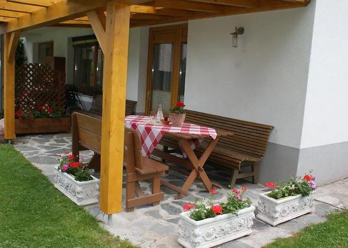 Guest house Fritz Sagmeister Jenig